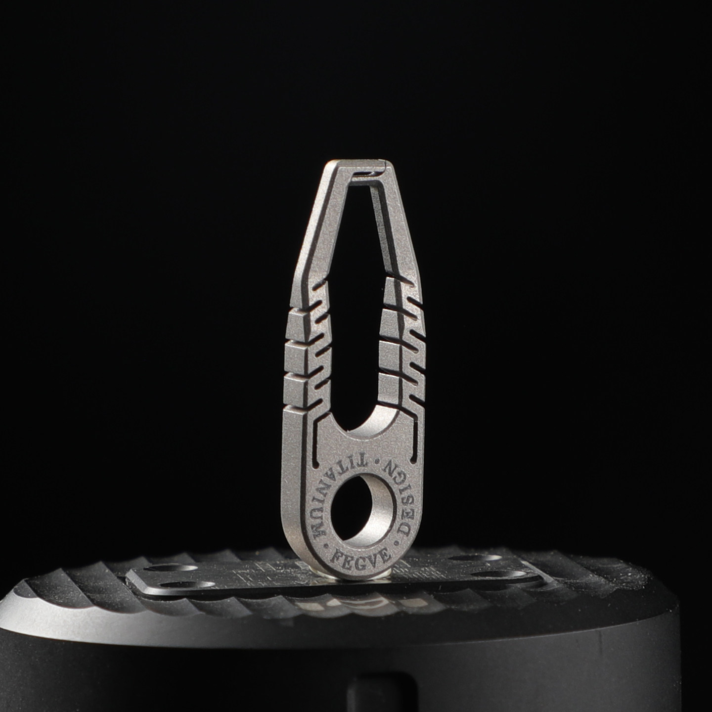 EDC Titanium Alloy Zipper Pull - đánh giá và giá Outdoor Lighting Connectors